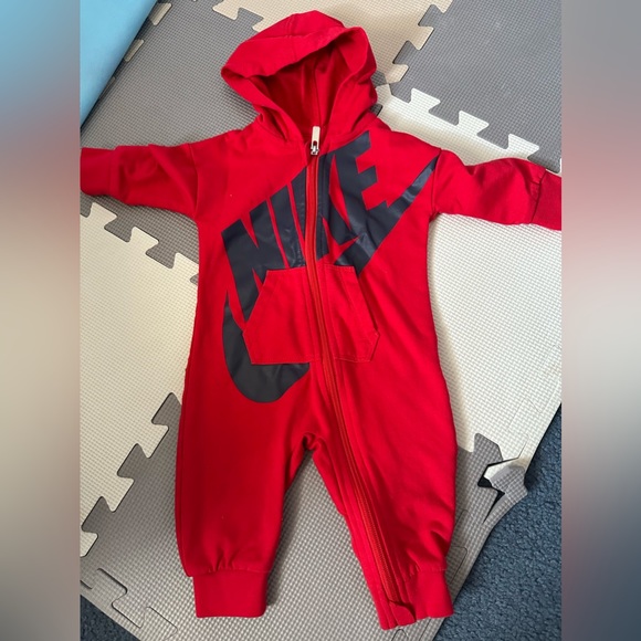 Baby Boys 6 months Nike and Adidas - Picture 3 of 7